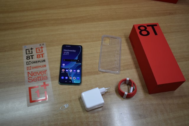 unboxing-hands-on-oneplus-8t