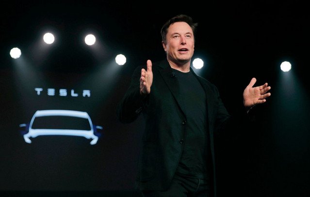 Ο-elon-musk-κατηγορείται-για-αντιγραφή-σχεδίων-από-τον-σκηνοθέτη-του-«i,-robot»