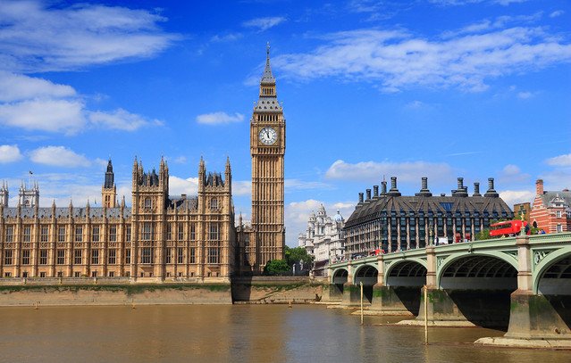 Η-ιστορική-καλλιτεχνική-σκηνή-του-Λονδίνου-αναβαθμίζεται-τεχνολογικά