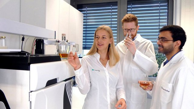 Αλγόριθμοι-«μυρίζουν»-τα-ισχυρότερα-αρώματα-που-έχει-το-ουίσκι