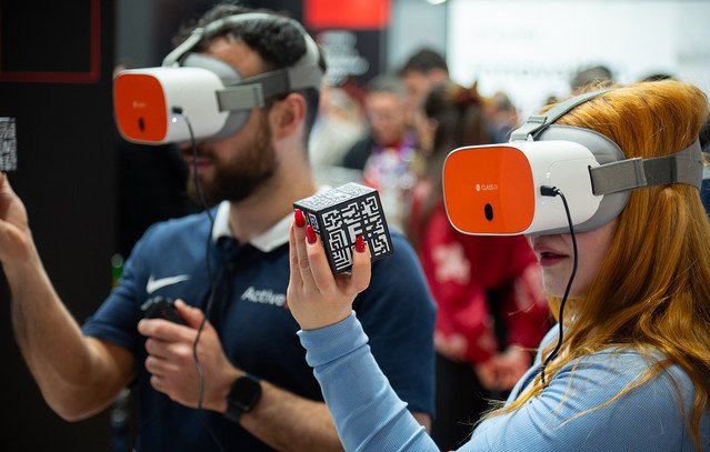 Ο-Όμιλος-active-έδωσε-δυναμικό-«παρών»-στην-beyond-2025-με-καινοτόμες-λύσεις-ψηφιακού-μετασχηματισμού