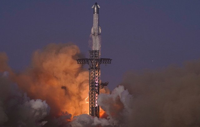 Πάνω-από-τον-Ινδικό-Ωκεανό-διαλύθηκε-σε-δοκιμαστική-πτήση-το-διαστημόπλοιο-starship-της-spacex