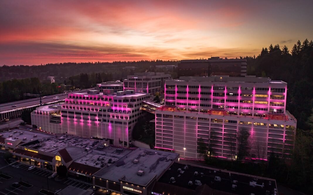 cosmote-telekom:-Ενα-νέο-σύμπαν-υπηρεσιών-για-τους-συνδρομητές-της