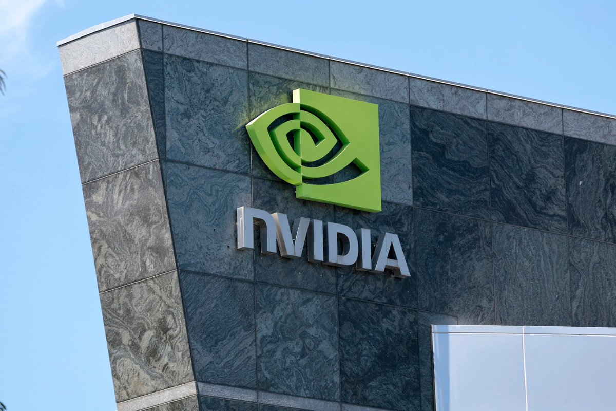 Η Nvidia παρουσίασε το πρώτο τσιπ ΑΙ που κατασκευάστηκε στις ΗΠΑ σε συνεργασία με την TSMC