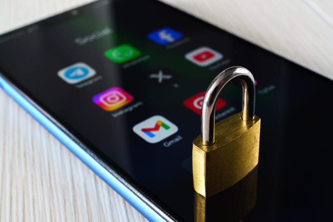 Αυστραλία:-Σχεδόν-5-εκατ.-ανήλικοι-εκτός-social-media-τον-1ο-μήνα-της-απαγόρευσης