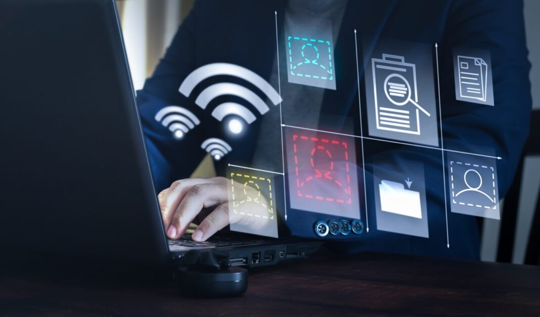 Το-wifi-σε-αναγνωρίζει-χωρίς-συσκευή-–-Γιατί-οι-ειδικοί-ζητούν-νέους-κανόνες-προστασίας