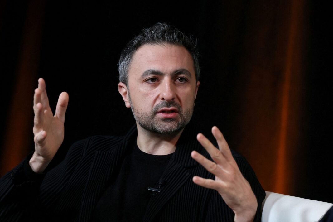 Μουσταφά-Σουλεϊμάν:-Η-microsoft-ai-στοχεύει-στην-«ανθρωπιστική-υπερνοημοσύνη»