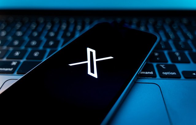 «Έπεσε»-το-Χ,-σοβαρά-προβλήματα-και-στην-Ελλάδα