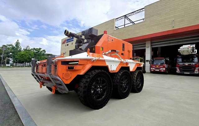 Η-hyundai-παρουσιάζει-ρομπότ-πυρόσβεσης-κατασκευασμένο-για-να-αντέχει-σε-θερμοκρασίες-800-βαθμών-Κελσίου