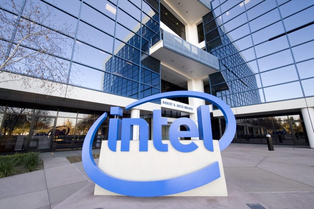 intel:-Άνοδος-μετοχής-καθώς-η-ΑΙ-ενισχύει-τη-ζήτηση-επεξεργαστών
