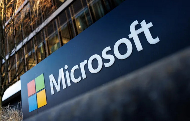 Η-microsoft-αυξάνει-τις-τιμές-–-Ο-«φόρος-τεχνητής-νοημοσύνης»-φουσκώνει-το-κόστος-λογισμικού-για-τις-επιχειρήσεις Η-microsoft-αυξάνει-τις-τιμές-–-Ο-«φόρος-τεχνητής-νοημοσύνης»-φουσκώνει-το-κόστος-λογισμικού-για-τις-επιχειρήσεις