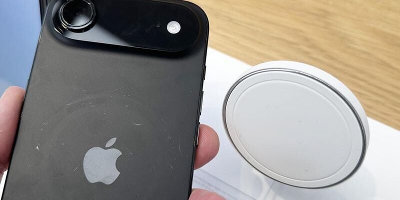 iPhone 17