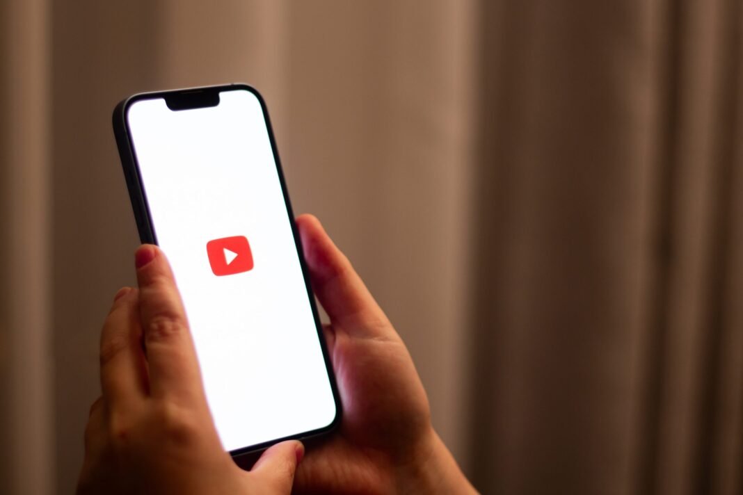 Έρευνα:-Το-youtube-συνεχίζει-να-προτείνει-βίντεο-διατροφικών-διαταραχών-σε-εφήβους Έρευνα:-Το-youtube-συνεχίζει-να-προτείνει-βίντεο-διατροφικών-διαταραχών-σε-εφήβους