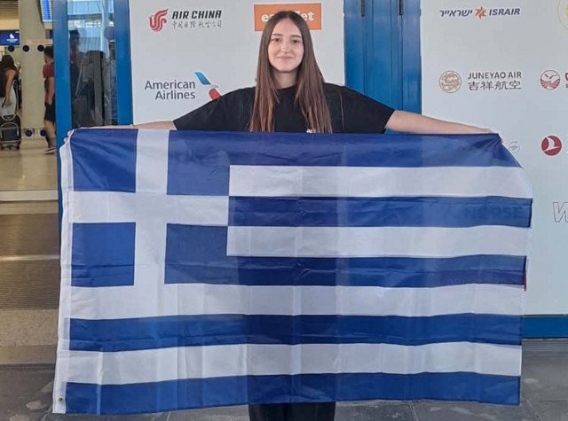 Με-την-ελληνική-σημαία-στο-Παγκόσμιο-Πρωτάθλημα-microsoft,-στην-Καλιφόρνια,-η-15χρονη-Δανάη-Τσελεμπή