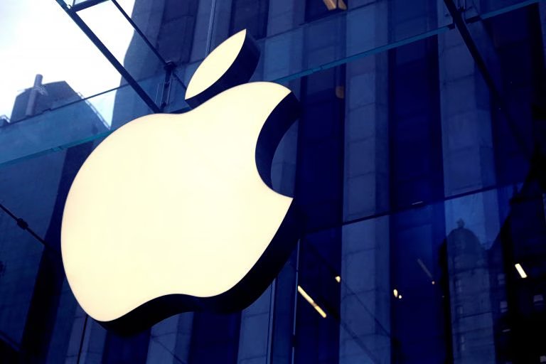 apple:-Βάζει-«φρένο»-στις-αναφορές-για-κενά-ασφαλείας-λόγω…-chatgpt
