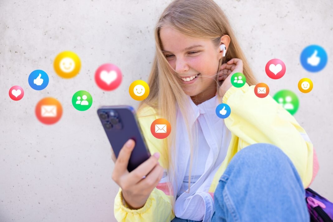 meta,-tiktok-και-google-αντιμέτωπες-με-χιλιάδες-αγωγές-για-εθισμό-των-νέων-στα-social-media