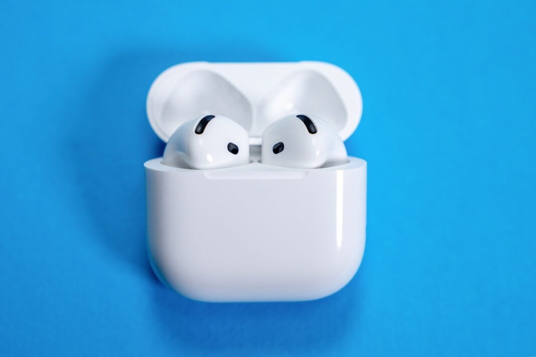 Γιατί-τα-νέα-airpods-της-apple-μπορεί-να-απαγορευτούν-σε-γραφεία-και-γυμναστήρια Γιατί-τα-νέα-airpods-της-apple-μπορεί-να-απαγορευτούν-σε-γραφεία-και-γυμναστήρια