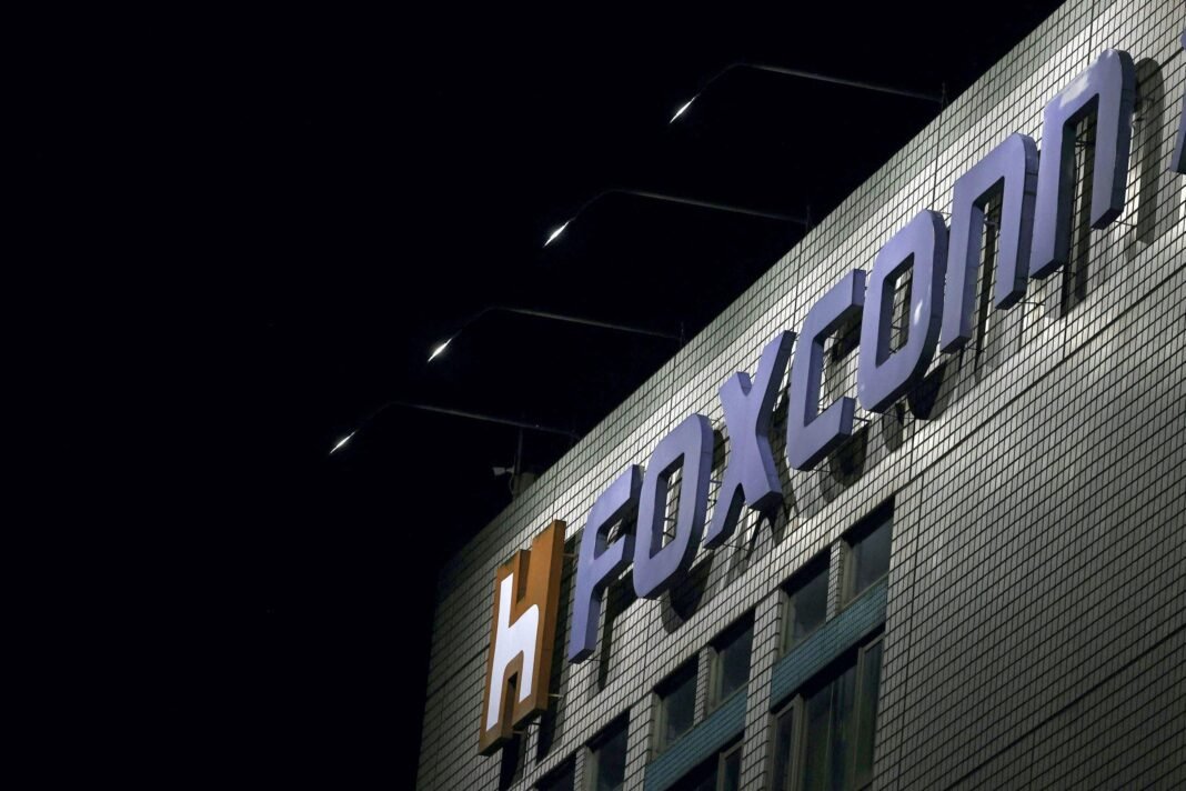 foxconn:-Επιδόσεις-ρεκόρ-για-τον-γίγαντα-ηλεκτρονικών-της-Ταϊβάν foxconn:-Επιδόσεις-ρεκόρ-για-τον-γίγαντα-ηλεκτρονικών-της-Ταϊβάν