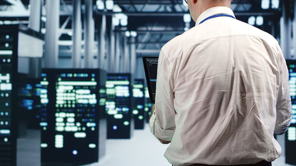 data-centers:-Επενδύσεις-31,6-τρισ-δολ.-έως-το-2050-λόγω-της-«έκρηξης»-της-ΑΙ