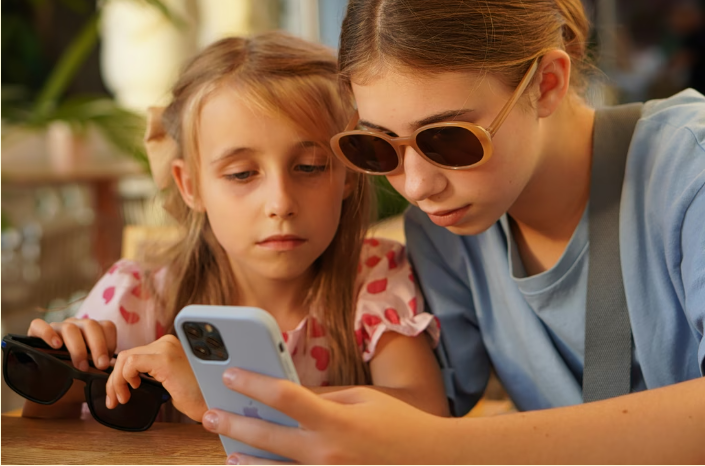 social-media:-Πώς-οι-13χρονοι-«σπάνε»-τις-απαγορεύσεις
