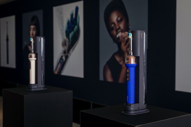 Η-dyson-παρουσιάζει-στην-Αθήνα-το-νέο-dyson-camerajet™-και-τις-τελευταίες-τεχνολογικές-καινοτομίες-της