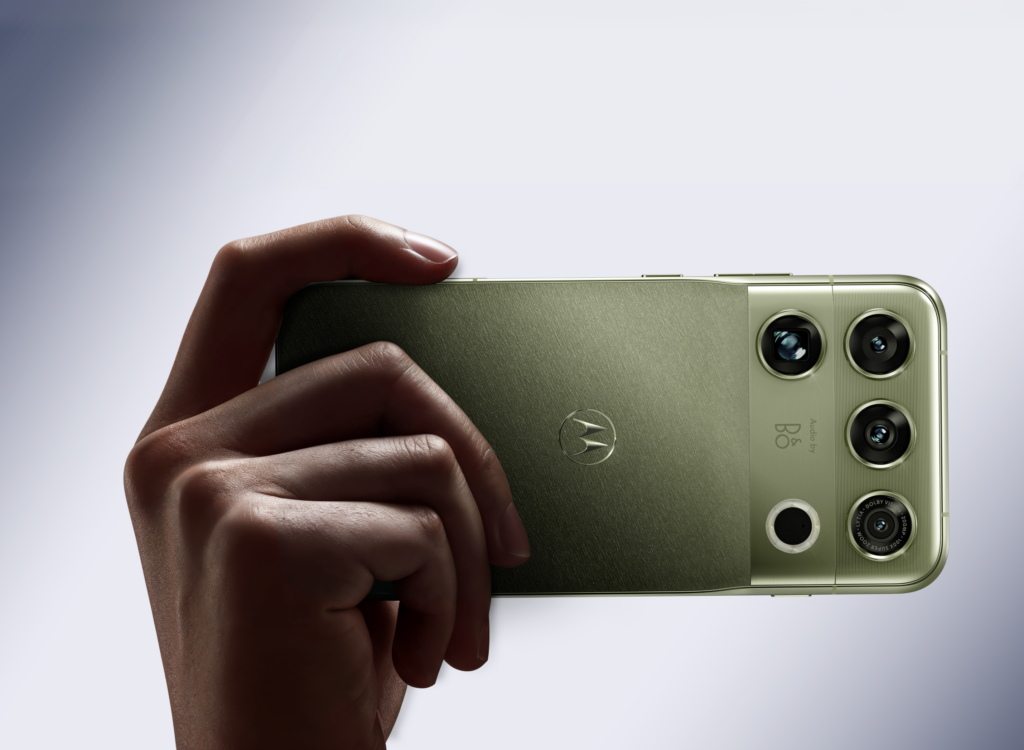Η-motorola-αποκάλυψε-το-motorola-signature-27 Η-motorola-αποκάλυψε-το-motorola-signature-27