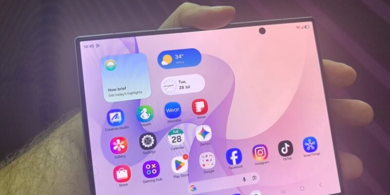 Samsung Galaxy Z Fold 8