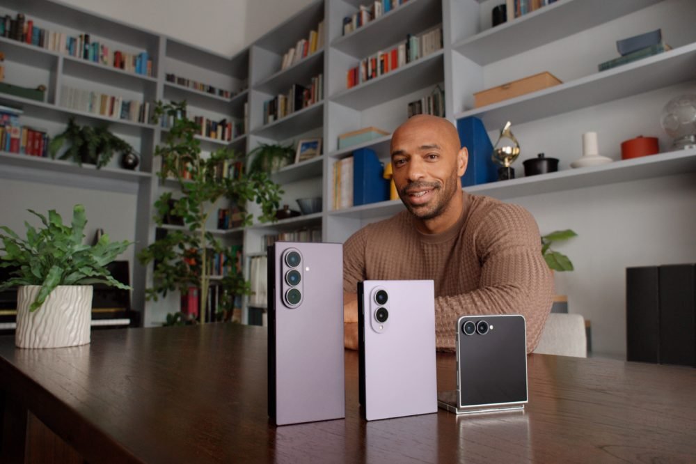 thierry-henry-και-samsung:-«welcome-to-foldables»