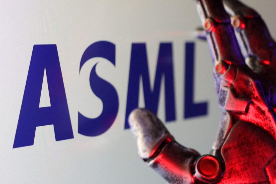 asml:-Ενδιαφέρον-για-νέες-παραγγελίες-μέχρι-το-2030,-πάνω-από-τις-προσδοκίες-τα-κέρδη