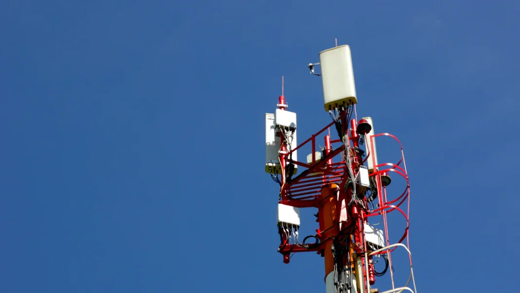 ai-chip-costs-5g-networks Κεραία δικτύου κινητής τηλεφωνίας για υπηρεσίες 5G