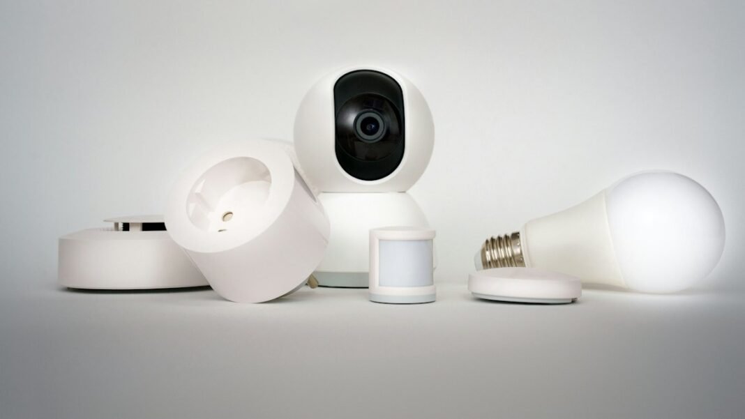 Συνδεδεμένο σπίτι με συσκευές IoT και έλεγχο κυβερνοασφάλειας