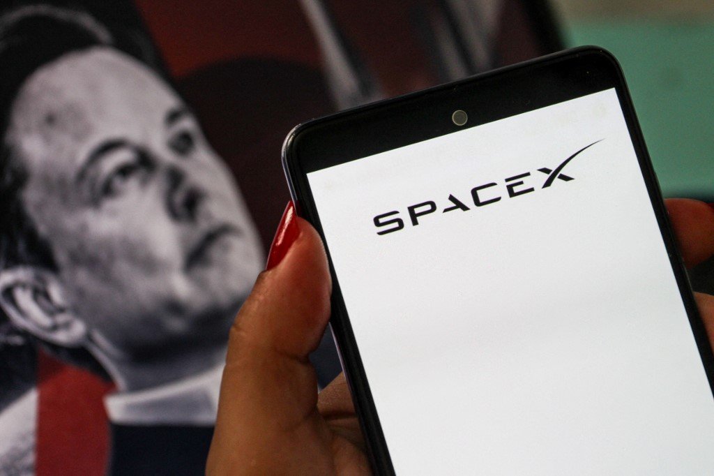 Έλον Μασκ: Η SpaceX μπορεί να αξίζει 100 φορές περισσότερο από την παγκόσμια οικονομία – Το αστρονομικό ποσό των 12 τετράκις εκατ. δολαρίων