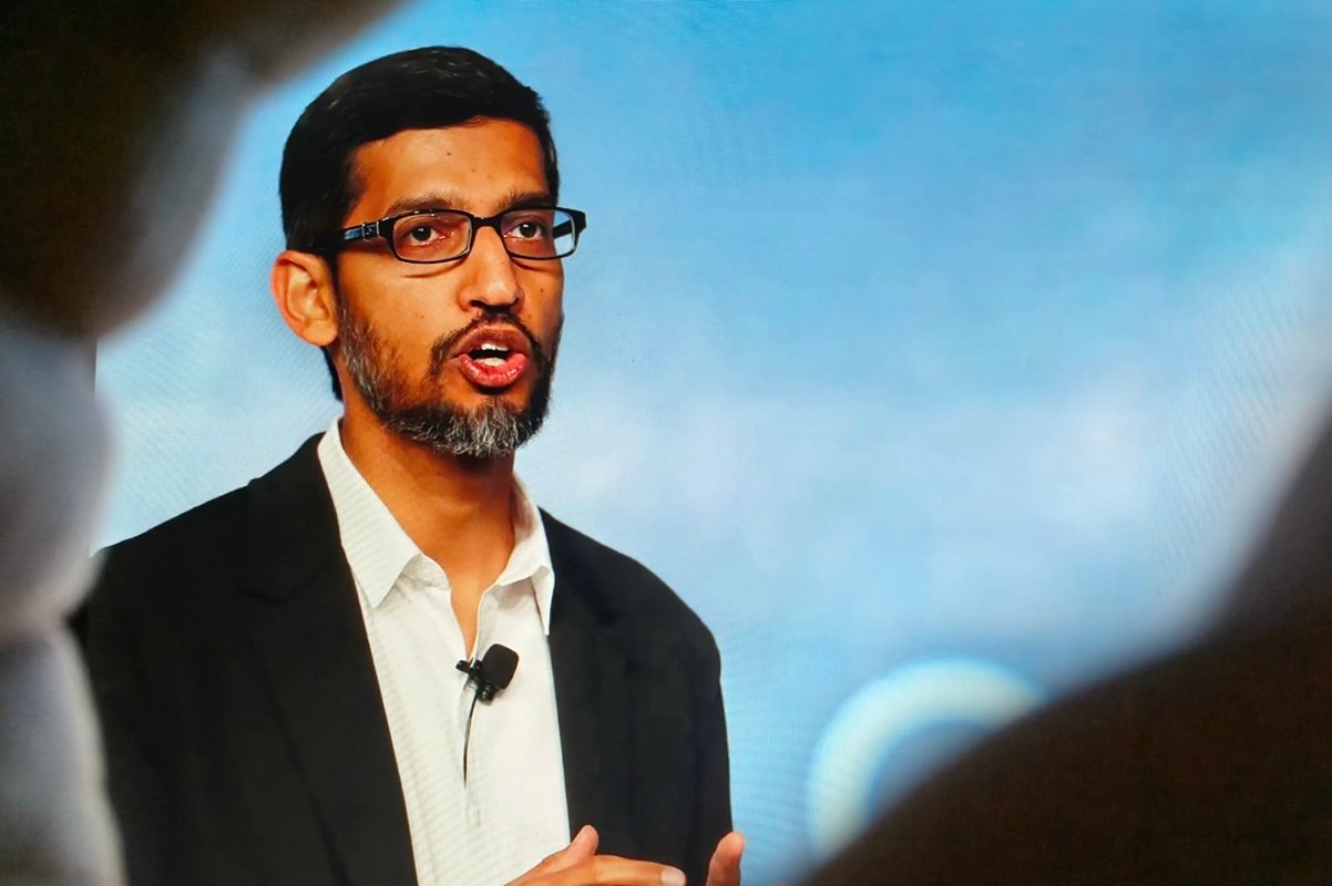 Google: Τι λέει ο Σούνταρ Πιτσάι για την αυτοβελτίωση της AI